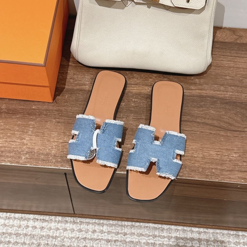 H**mes slippers